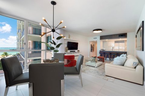 Condominio en alquiler en Miami Beach, Florida, 2 dormitorios, 108.7 m2 № 1369022 - foto 13