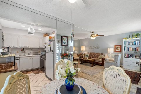 Copropriété à vendre à Deerfield Beach, Floride: 2 chambres, 76.18 m2 № 1310541 - photo 2