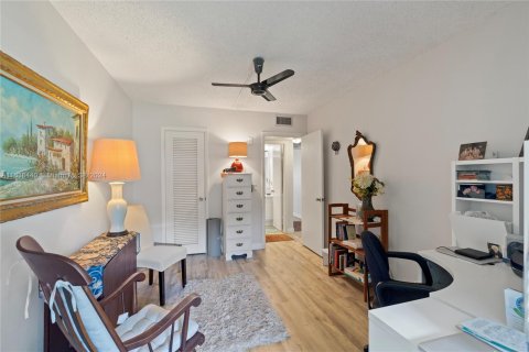 Condo in Deerfield Beach, Florida, 2 bedrooms  № 1310541 - photo 4