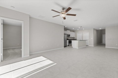 House in Tampa, Florida 5 bedrooms, 224.36 sq.m. № 1364573 - photo 5