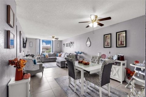 Copropriété à vendre à Hialeah, Floride: 3 chambres, 111.76 m2 № 1377012 - photo 9