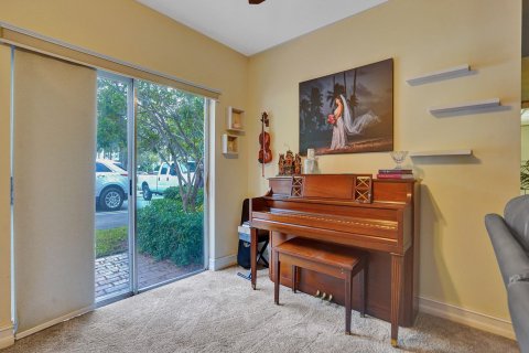 Townhouse in Pompano Beach, Florida 3 bedrooms, 147.81 sq.m. № 880602 - photo 16