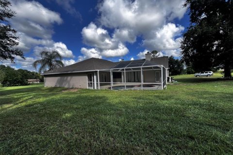 House in Dade City, Florida 4 bedrooms, 220.18 sq.m. № 1393957 - photo 7