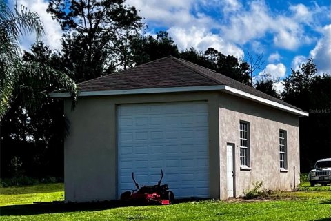 House in Dade City, Florida 4 bedrooms, 220.18 sq.m. № 1393957 - photo 8