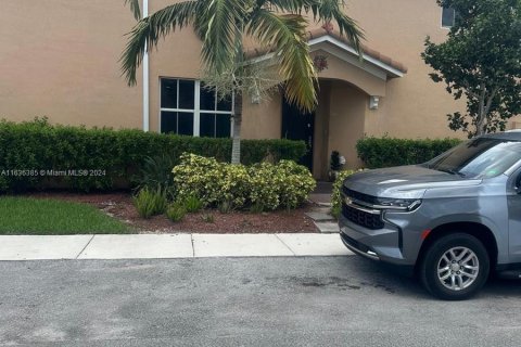 Townhouse in Homestead, Florida 4 bedrooms, 181.35 sq.m. № 1306067 - photo 21