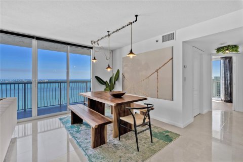 Copropriété à vendre à Miami, Floride: 2 chambres, 102.66 m2 № 1177734 - photo 28