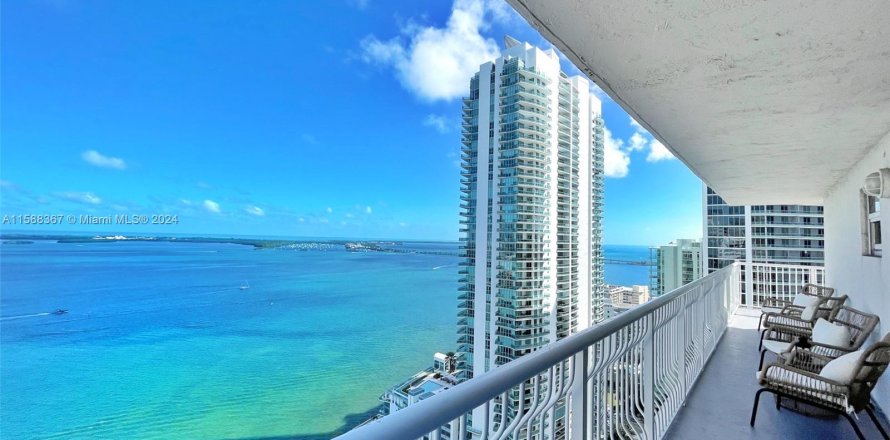 Condo in Miami, Florida, 2 bedrooms  № 1177734