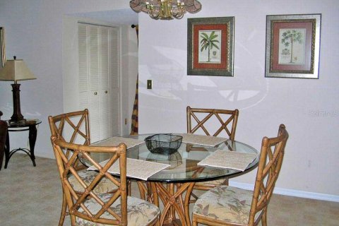 Casa en alquiler en Venice, Florida, 2 dormitorios, 109.16 m2 № 213479 - foto 3