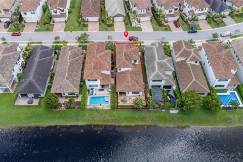 Casa en venta en Pembroke Pines, Florida, 4 dormitorios, 240.52 m2 № 1292258 - foto 29