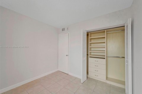 Купить кондоминиум в Майами, Флорида 2 спальни, 100.89м2, № 935064 - фото 22