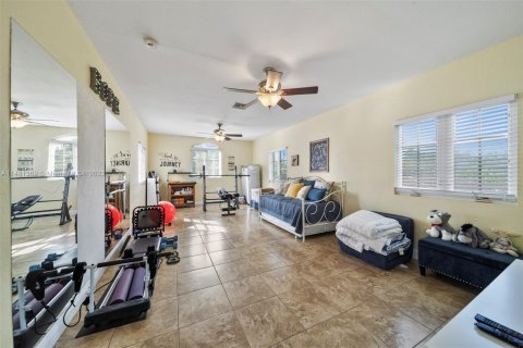Casa en venta en Southwest Ranches, Florida, 4 dormitorios, 432.09 m2 № 834845 - foto 25