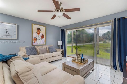 Condominio en venta en Sunrise, Florida, 2 dormitorios, 94.3 m2 № 1101637 - foto 17