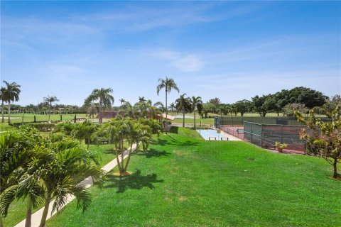 Copropriété à vendre à Pembroke Pines, Floride: 2 chambres, 108.7 m2 № 1118313 - photo 17