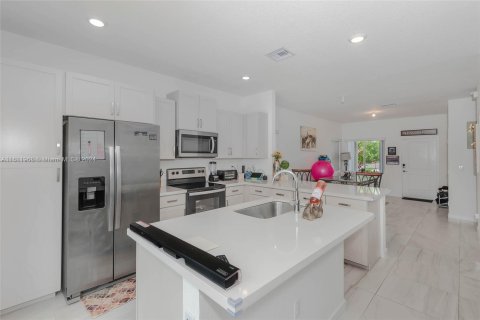 Adosado en venta en Homestead, Florida, 3 dormitorios, 156.08 m2 № 1236981 - foto 8