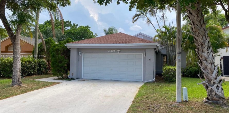 House in Coconut Creek, Florida 3 bedrooms, 150.32 sq.m. № 1224212