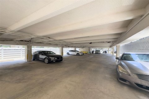 Condo in Miami Beach, Florida, 1 bedroom  № 1224213 - photo 14