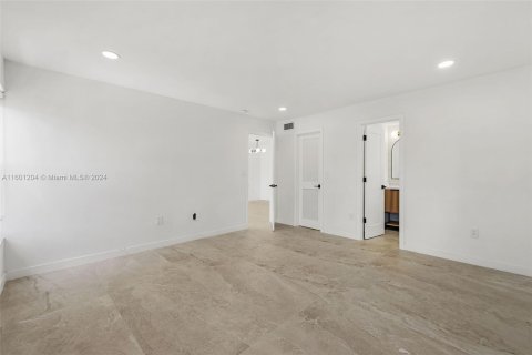 Condominio en venta en Miami Beach, Florida, 1 dormitorio, 64.47 m2 № 1224213 - foto 11