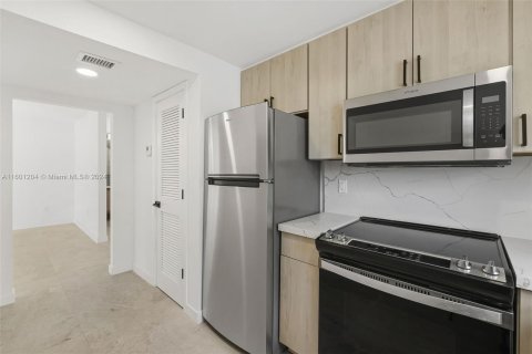 Condominio en venta en Miami Beach, Florida, 1 dormitorio, 64.47 m2 № 1224213 - foto 6