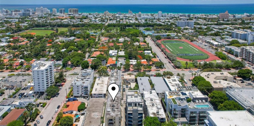 Condo in Miami Beach, Florida, 1 bedroom  № 1224213