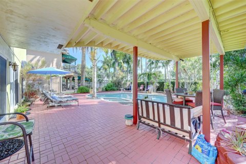 Villa ou maison à vendre à Hollywood, Floride: 4 chambres, 248.61 m2 № 1094015 - photo 14