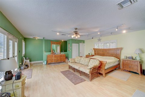 Casa en venta en Hollywood, Florida, 4 dormitorios, 248.61 m2 № 1094015 - foto 20