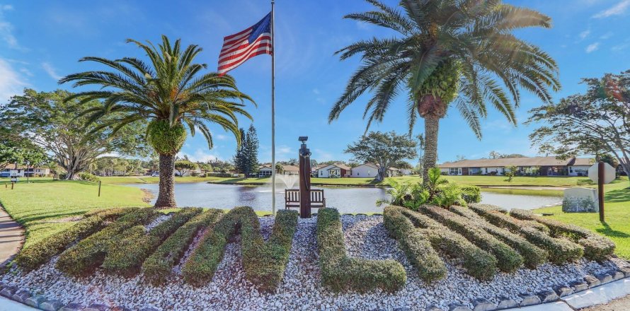 Condo in Stuart, Florida, 2 bedrooms  № 1094048