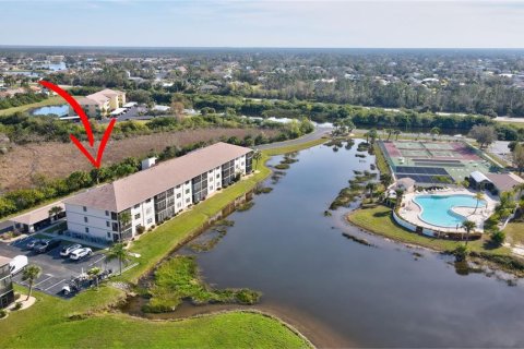 Condo in Punta Gorda, Florida, 2 bedrooms  № 988104 - photo 20