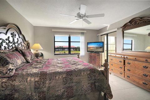 Condo in Punta Gorda, Florida, 2 bedrooms  № 988104 - photo 10