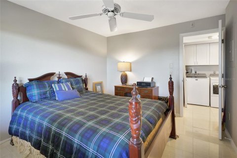 Condo in Punta Gorda, Florida, 2 bedrooms  № 988104 - photo 16