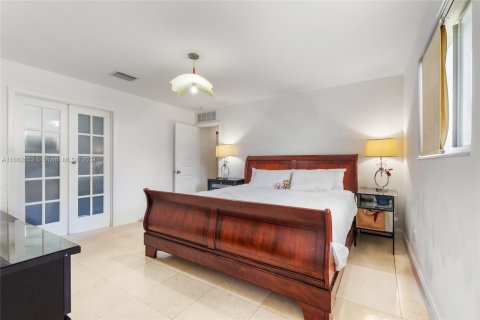 Immobilier commercial à vendre à Miami, Floride: 216.09 m2 № 1370939 - photo 14