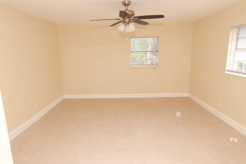 Propiedad comercial en venta en Oakland Park, Florida, 120.77 m2 № 1151521 - foto 11