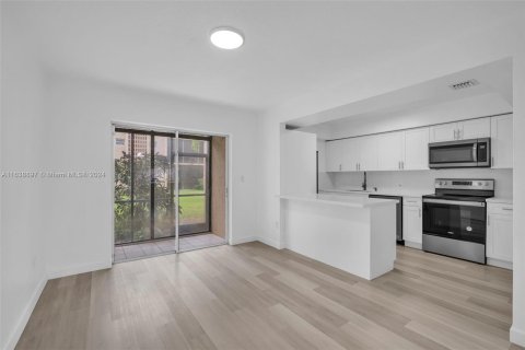 Copropriété à vendre à Miami, Floride: 2 chambres, 114.73 m2 № 1310931 - photo 1