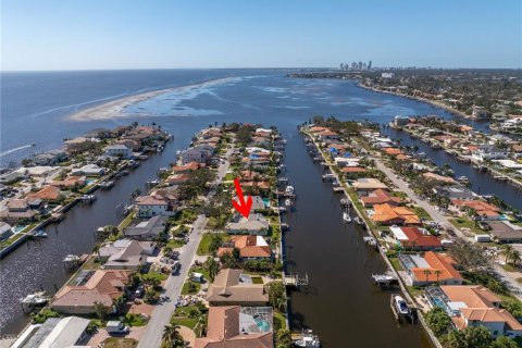 Casa en venta en Saint Petersburg, Florida, 3 dormitorios, 212.75 m2 № 1400550 - foto 30