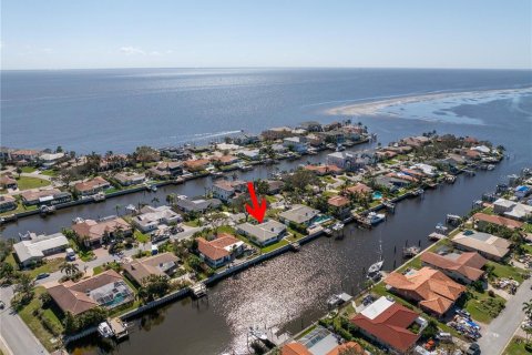 Casa en venta en Saint Petersburg, Florida, 3 dormitorios, 212.75 m2 № 1400550 - foto 28