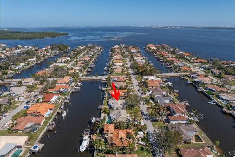 Casa en venta en Saint Petersburg, Florida, 3 dormitorios, 212.75 m2 № 1400550 - foto 24