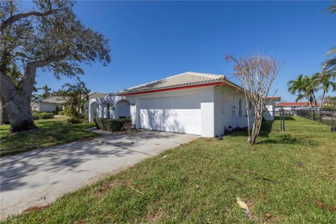 Casa en venta en Saint Petersburg, Florida, 3 dormitorios, 212.75 m2 № 1400550 - foto 8