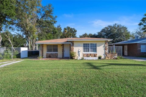 House in Lakeland, Florida 3 bedrooms, 110 sq.m. № 1385286 - photo 2