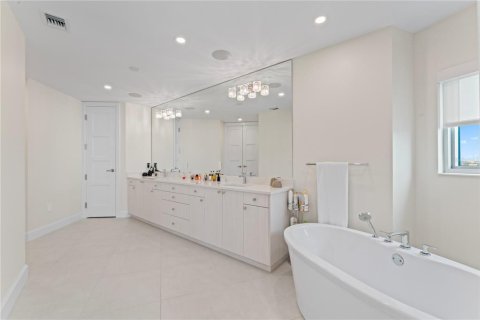 Copropriété à vendre à Tampa, Floride: 3 chambres, 315.4 m2 № 1385285 - photo 25