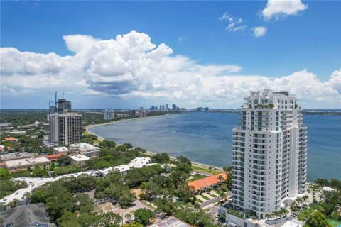 Condominio en venta en Tampa, Florida, 3 dormitorios, 315.4 m2 № 1385285 - foto 1