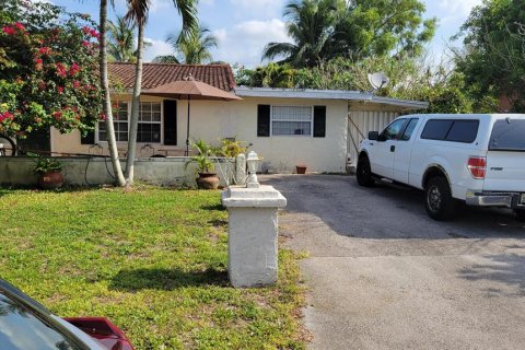 Villa ou maison à vendre à Pompano Beach, Floride: 4 chambres, 151.62 m2 № 479603 - photo 5