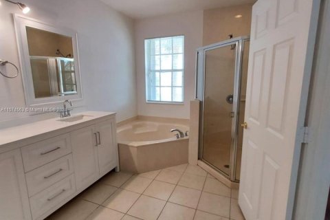 Condominio en venta en Miramar, Florida, 3 dormitorios, 155.05 m2 № 1138746 - foto 16