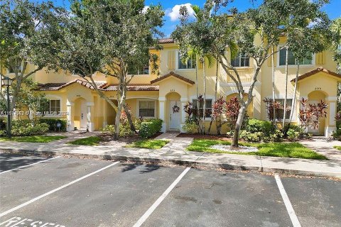 Condominio en venta en Miramar, Florida, 3 dormitorios, 155.05 m2 № 1138746 - foto 2