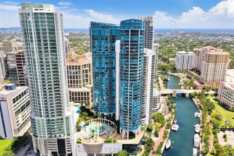 Copropriété à vendre à Fort Lauderdale, Floride: 2 chambres, 107.86 m2 № 1365524 - photo 2