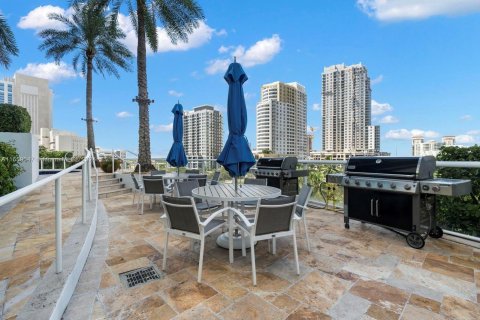 Copropriété à vendre à Fort Lauderdale, Floride: 2 chambres, 107.86 m2 № 1365524 - photo 19