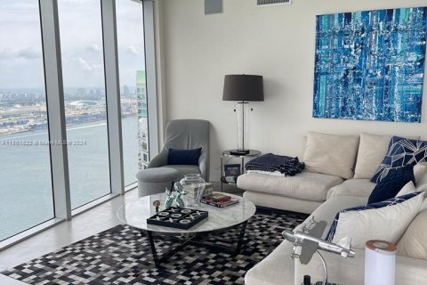 Condominio en venta en Miami, Florida, 2 dormitorios, 117.89 m2 № 1096812 - foto 19