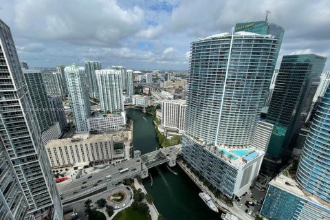 Condo in Miami, Florida, 2 bedrooms  № 1096812 - photo 2