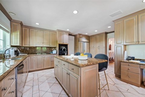 Casa en venta en Coral Gables, Florida, 5 dormitorios, 307.04 m2 № 781571 - foto 7