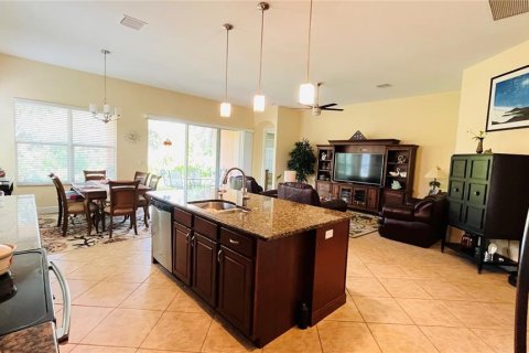 House in Vero Beach, Florida 3 bedrooms, 173.17 sq.m. № 1371661 - photo 6