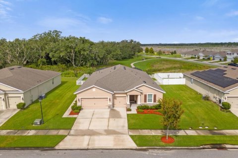 Villa ou maison à vendre à Kissimmee, Floride: 4 chambres, 264.86 m2 № 1368572 - photo 2