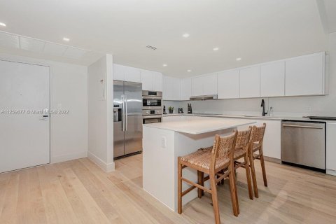 Copropriété à louer à Miami Beach, Floride: 2 chambres, 137.5 m2 № 64570 - photo 8